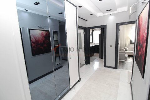 4+1 Apartment in Beylikduezue, Turkey No. 17879 16