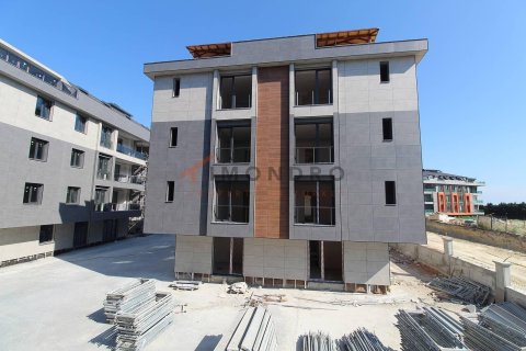 4+1 Apartment in Beylikduezue, Turkey No. 17879 27