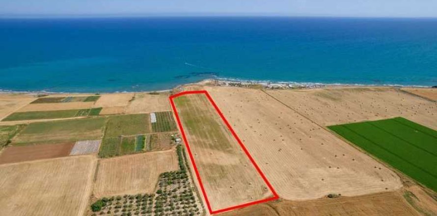 27960m² Land à Softades, Cyprus No. 64269