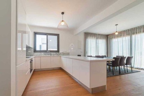 3 bedrooms Apartment in Pano Polemidia, Cyprus No. 78103 10