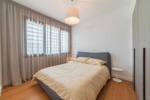 3 bedrooms Apartment in Pano Polemidia, Cyprus No. 78103 12