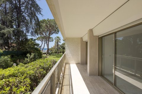 4 dormitorios Apartment en Antibes, France No. 67952 2