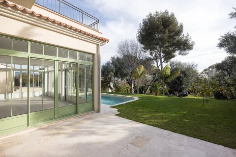 4 bedrooms Villa in Antibes, France No. 67963 3