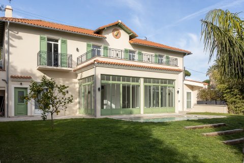 4 bedrooms Villa in Antibes, France No. 67963 2