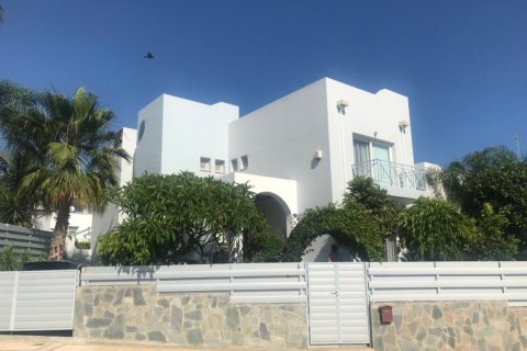 4 dormitorios Villa en Limassol, Cyprus No. 51068 4