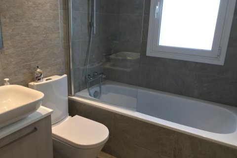 2 dormitorios Apartment en Limassol, Cyprus No. 51070 7