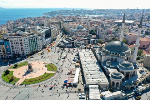 2+1 Apartment in Beyoglu, Turkey No. 17445 10