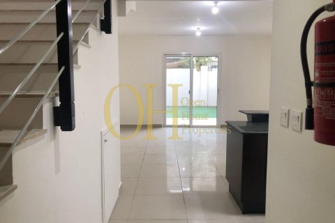 2 dormitorios Townhouse en Al Reef, UAE No. 9215 3