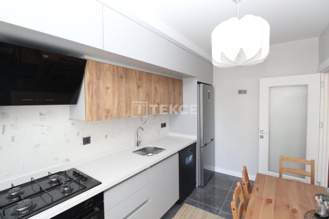 2+2 Appartement à Bueyuekcekmece, Turkey No. 17622 6