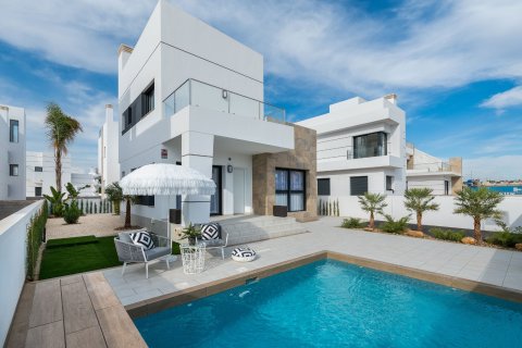 3 bedrooms Villa in Los Alcazares, Spain No. 26001 1