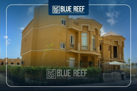 5 dormitorios Townhouse en Katameya Gardens, Egypt No. 38458 11