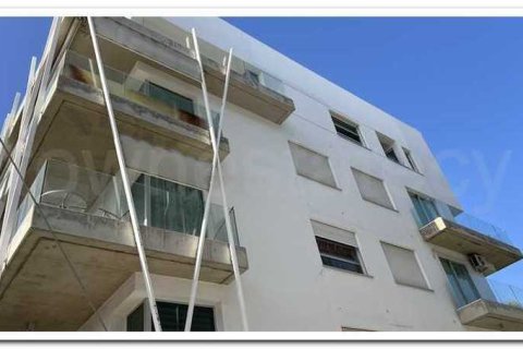 3 dormitorios Penthouse en Limassol, Cyprus No. 76498 17