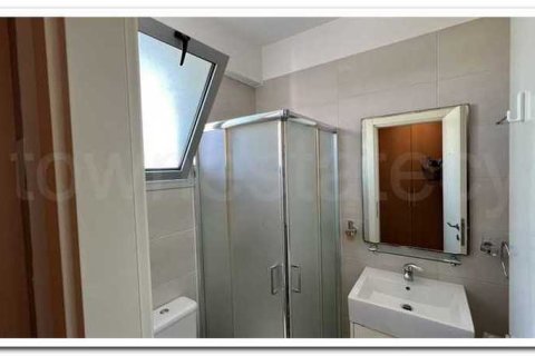 3 dormitorios Penthouse en Limassol, Cyprus No. 76498 11