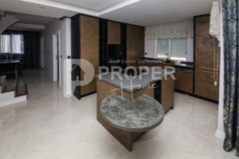 5 rooms Apartment in Muratpasa, Turkey No. 22272 22