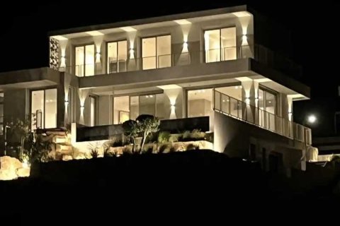 7 bedrooms Villa in Agios Tychonas, Cyprus No. 31590 3