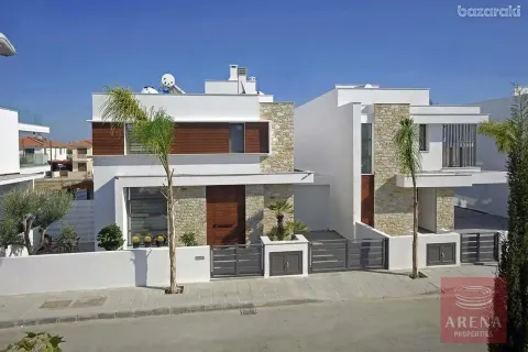 4 dormitorios Villa en Larnaca, Cyprus No. 30939 3