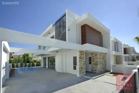 4 chambres Villa à Larnaca, Cyprus No. 30939 2