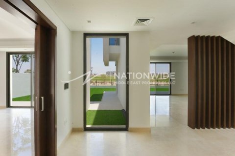 4 dormitorios Villa en  Yas Island, UAE No. 3923 9