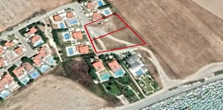 2820m² Land in Mazotos, Cyprus No. 41653