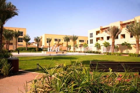 4 dormitorios Villa en Al Raha Gardens, UAE No. 4182 1