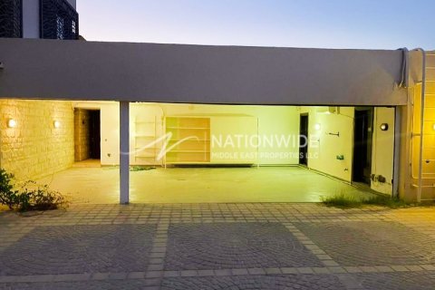 4 bedrooms Villa in Al Gurm West, UAE No. 4183 4