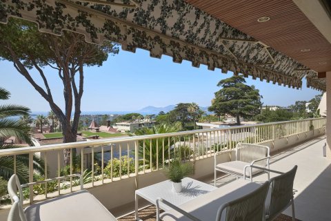 4 bedrooms Apartment in Cannes, France No. 67368 1