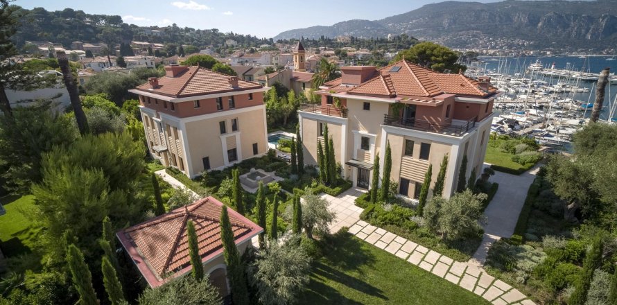 12 bedrooms Villa in Saint-Jean-Cap-Ferrat, France No. 67369