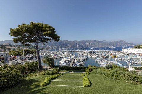 12 bedrooms Villa in Saint-Jean-Cap-Ferrat, France No. 67369 3