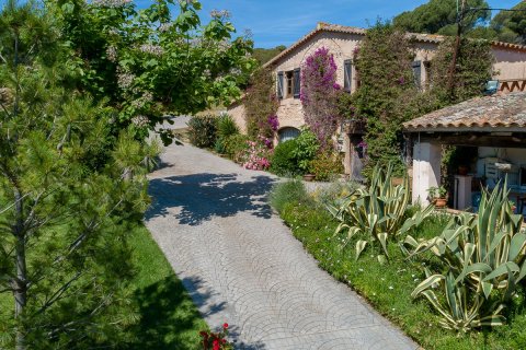 6 dormitorios House en Sant Feliu de Guíxols, Spain No. 25656 4