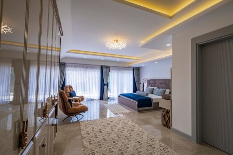 4+1 Villa in Antalya, Turkey No. 14875 8