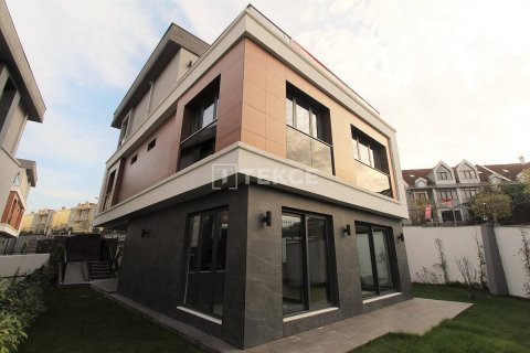 5+2 Villa in Istanbul, Turkey No. 11954 24