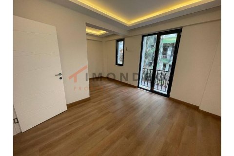 1+1 Appartement à Beyoglu, Turkey No. 17287 8