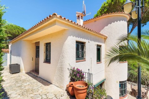 5 dormitorios House en Begur, Spain No. 25387 13