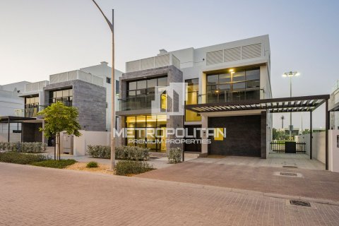 5 dormitorios Villa en Trevi, UAE No. 5738 1