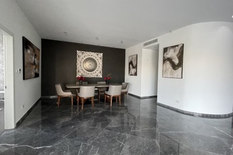 5 bedrooms Villa in Limassol, Cyprus No. 38106 2