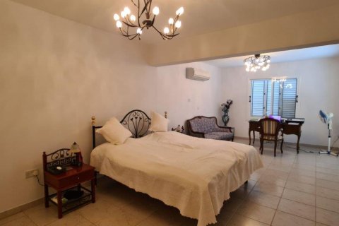 4 dormitorios Bungalow en Paphos, Cyprus No. 37587 10