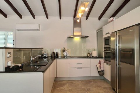 4 dormitorios Bungalow en Paphos, Cyprus No. 37587 6