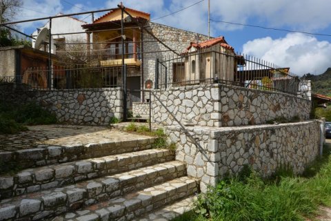 3 bedrooms House in Chania, Greece No. 23920 2