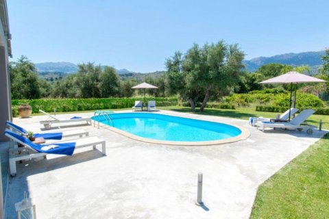 5 bedrooms Villa in Chania, Greece No. 23921 19