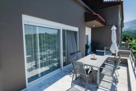 5 bedrooms Villa in Chania, Greece No. 23921 4