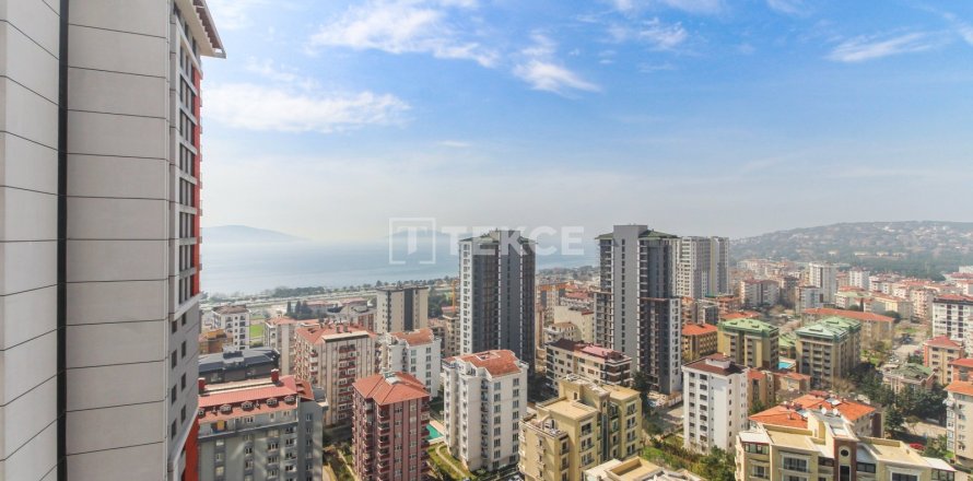 1+1 Apartment en Istanbul, Turkey No. 12654