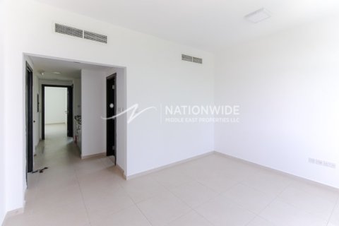 3 dormitorios Villa en Al Ghadeer, UAE No. 3663 10