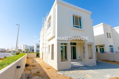 3 bedrooms Villa in Al Ghadeer, UAE No. 3663 1