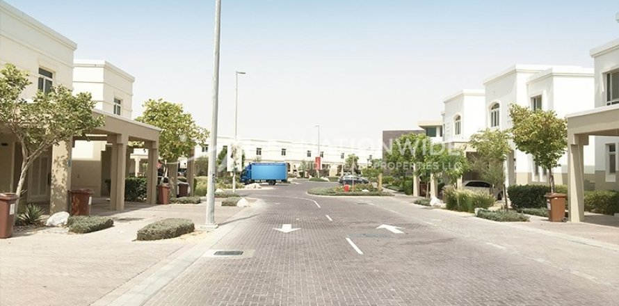 2 dormitorios Townhouse en Al Ghadeer, UAE No. 3658