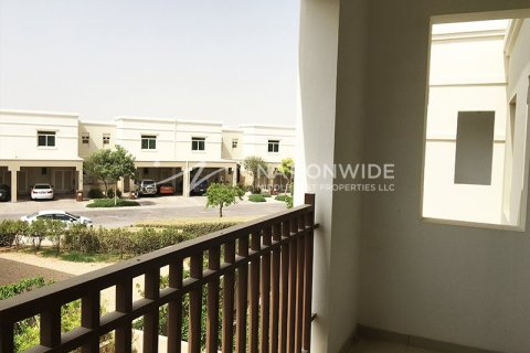 2 bedrooms Townhouse in Al Ghadeer, UAE No. 3658 5