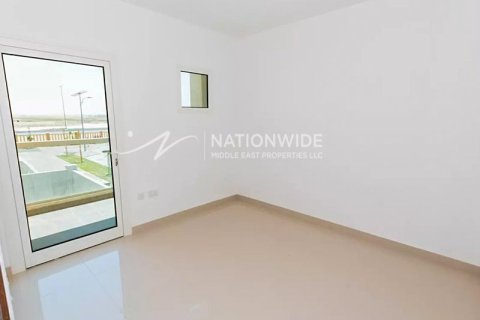 2 bedrooms Villa in Al Samha, UAE No. 4350 9