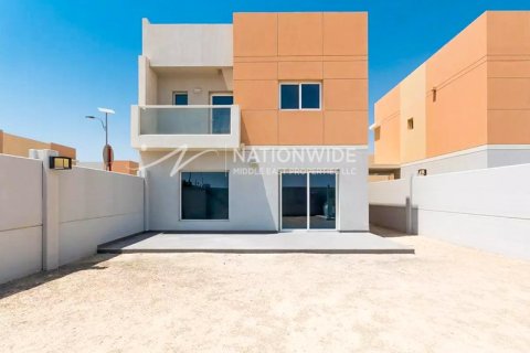 2 bedrooms Villa in Al Samha, UAE No. 4350 2