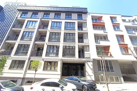 1+1 Apartment in Istanbul, Turkey No. 11352 11