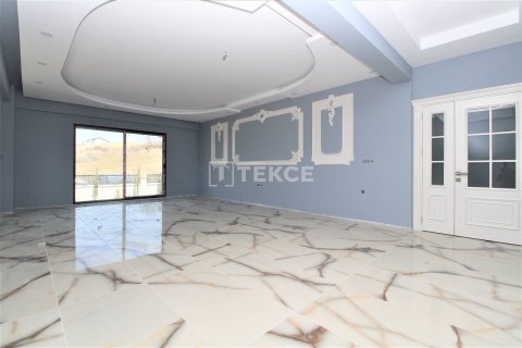 5+1 Villa en Yalova, Turkey No. 11327 16