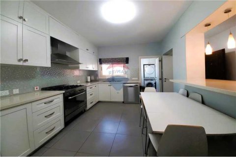 4 dormitorios Apartment en Limassol, Cyprus No. 66636 8